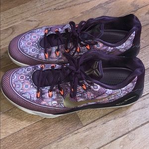 Nike Kobe Men’s Basketball Shoes (Men’s 14)